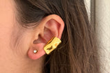 Golden Hug Ear Cuff