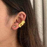 Golden Hug Ear Cuff