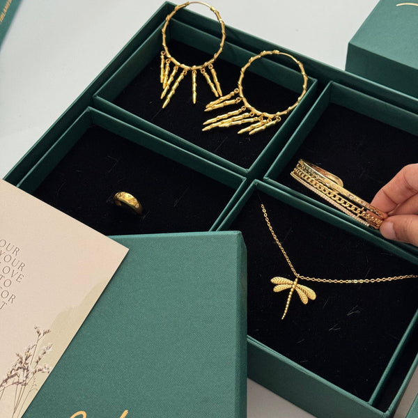 Curated Luxury Jewellery Box/Hamper - Set of 10 box/hamper - Luxe Shadow Edit - 4 jewellery pieces per box/hamper
