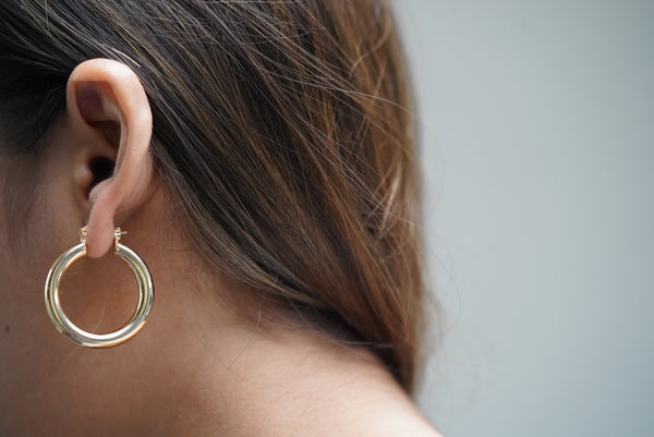 Minimal round hoop earrings