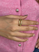 Regal Oval Link Ring