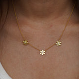 Dainty Flower Necklace
