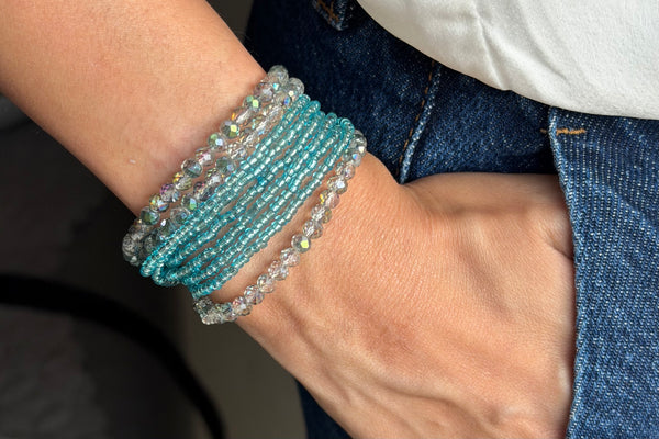 Aqua Mist Crystals Beaded Bracelet with Magnetic Closure
