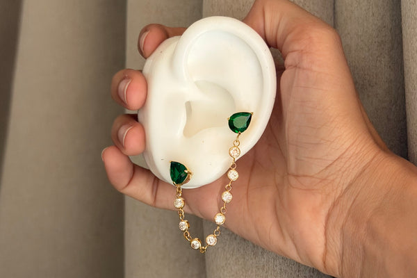 Emerald lobe lariat