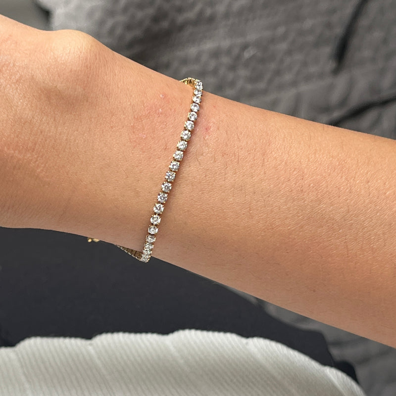The Thinnest Tennis Bracelet
