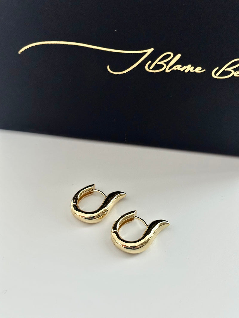 Curved Gold Huggies
