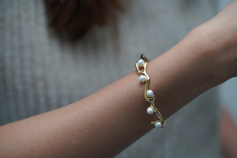 Irregular Pearl Bracelet