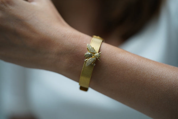 Bee Charm Belt Bracelet