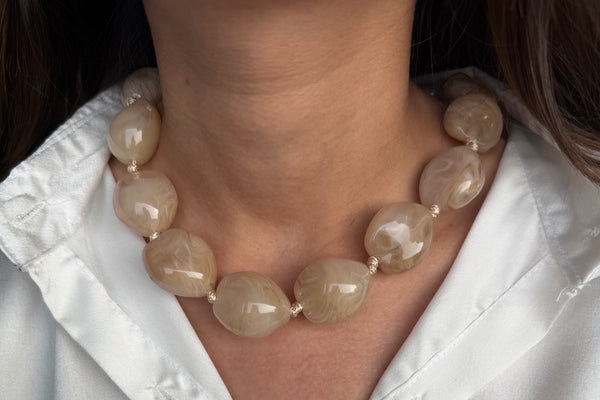 Creamy Acrylic Beaded Necklace