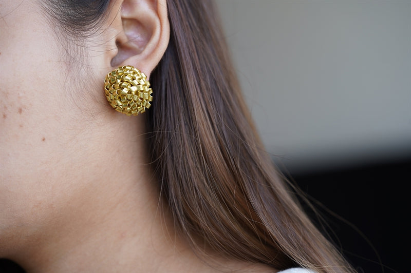 Twisted Stud