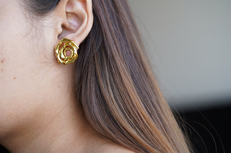 Swirl Twisted Stud