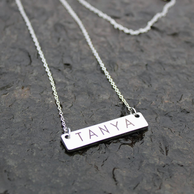 Personalized engraved horizontal necklace