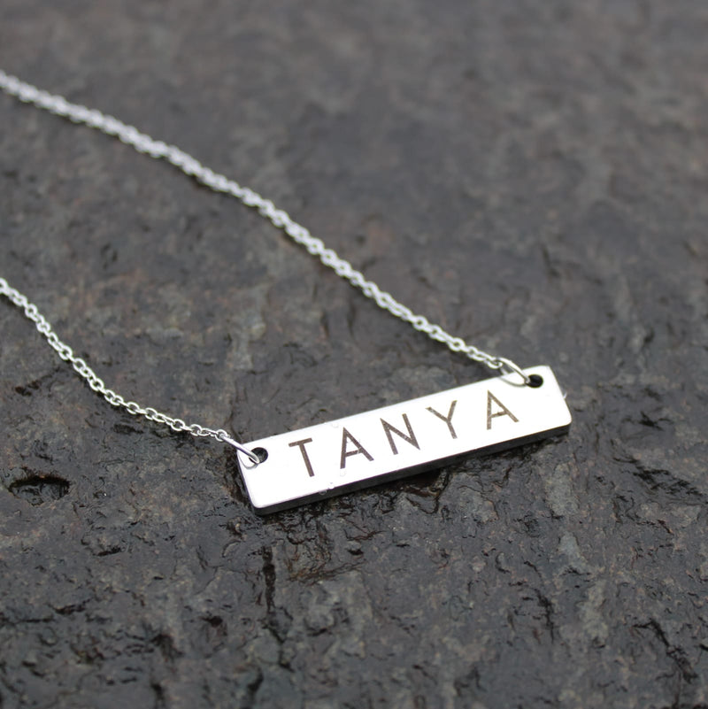 Personalized engraved horizontal necklace