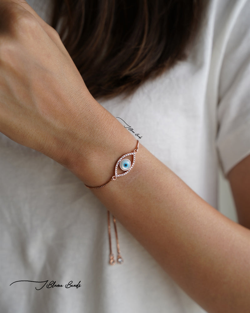 Minimal Evil Eye Bracelet