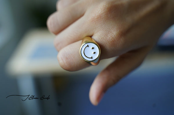 Smiley Ring