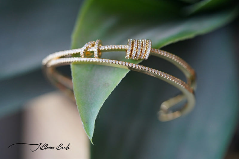 Classic cuff