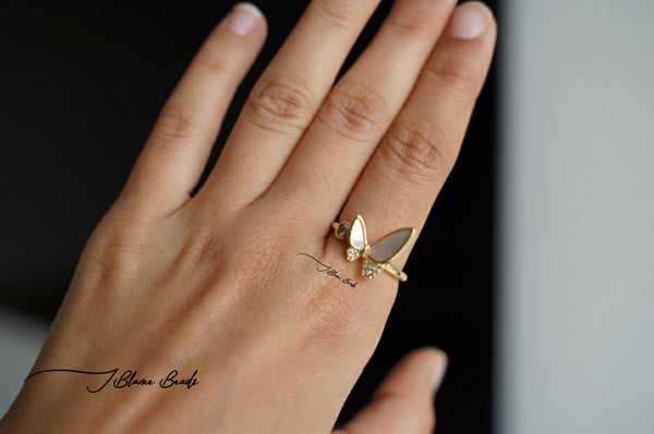 Tiny Monther Of Pearl Butterfly Ring