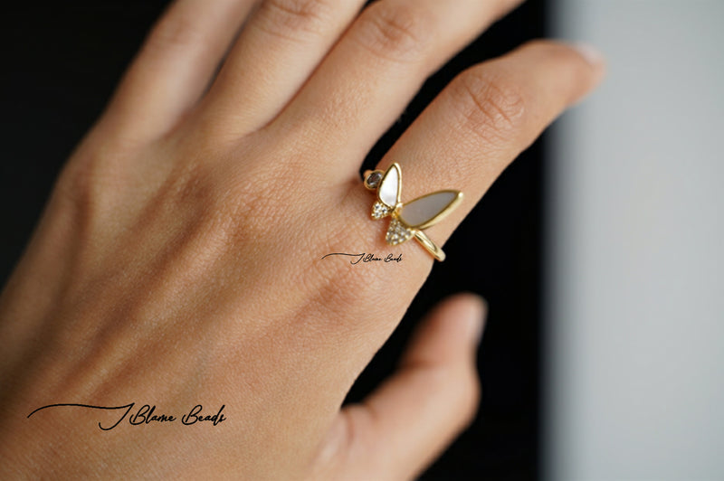 Tiny Monther Of Pearl Butterfly Ring