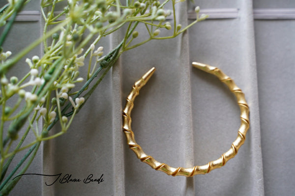 Twisted Cuff