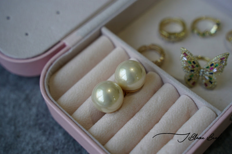 Oversized Pearl Earrings