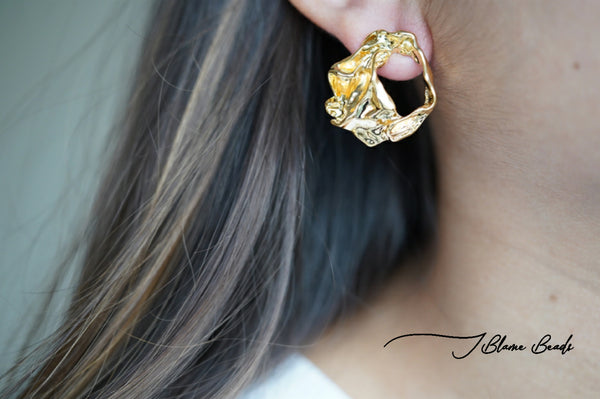 Gold Mini Hammered Stud Earring