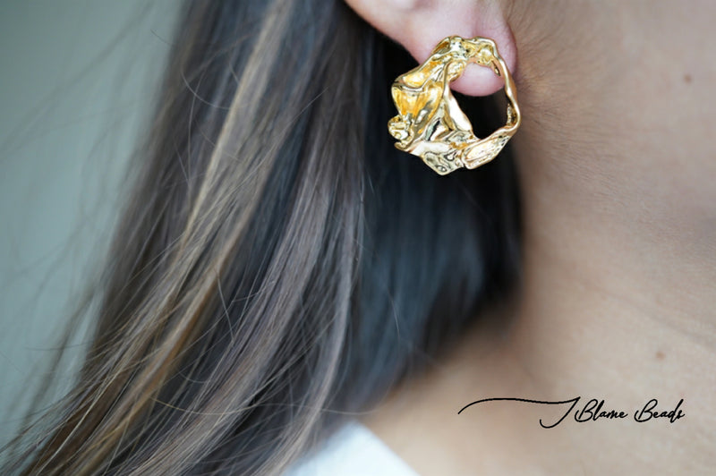 Gold Mini Hammered Stud Earring