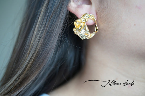 Gold Mini Hammered Stud Earring