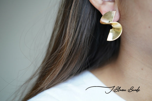 Egyptian Swirl Fan Earrings