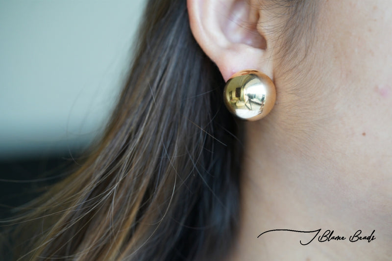 Statement Gold Studs