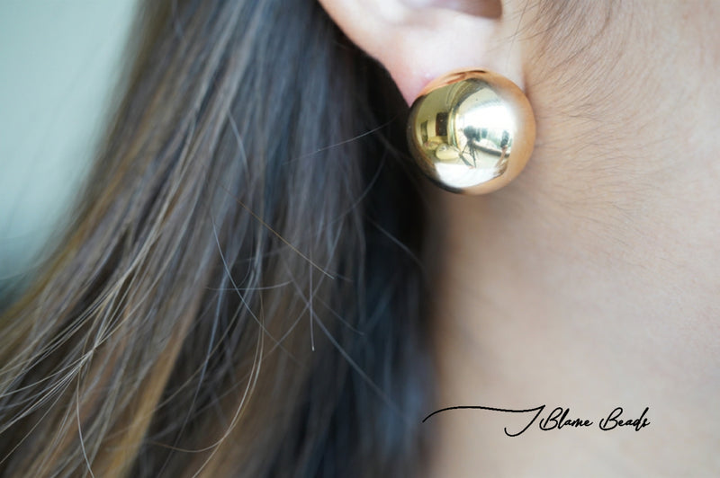 Statement Gold Studs