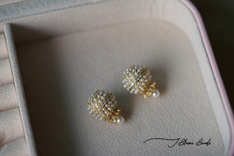 Statement Mini Pearl Stud