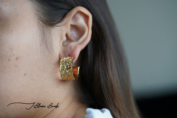 Crunchy hoop earrings